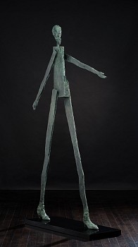 Beezy Bailey Walking Tall Bronze 240 x 150 x 18 cm