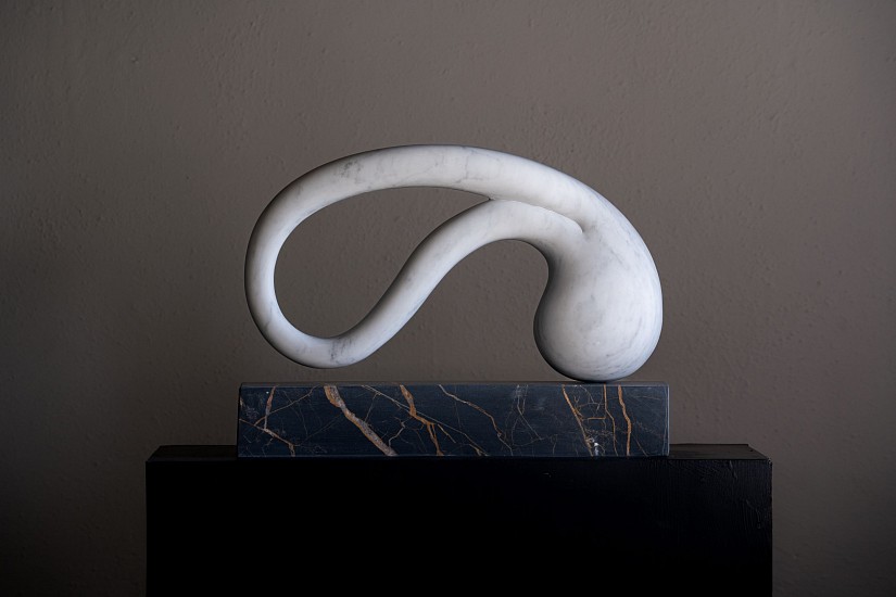 WILLIAM PEERS, Soren
Carrara marble
