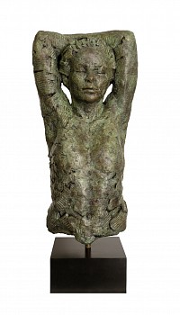 LOW RES Ascendance, edition 1 of 8, bronze, 112 x 50 x 36 cm.