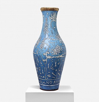 lucinda mudge no rain no flowers. baby ceramic gold lustre 65 cm mr 1