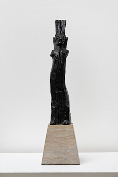 D Bell, Four Pillars Dancing North, ed of 12, bronze, 44 x 12 cm HR (c) Damian Griffiths (1)