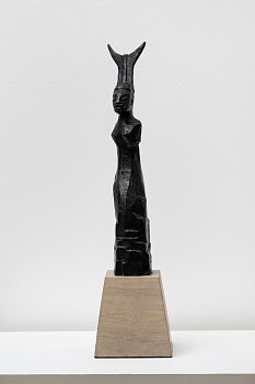 Deborah Bell, Four pillars standing South, edition of 12, bronze, 41 x 10 cm HR (c) Damian Griffiths (1)